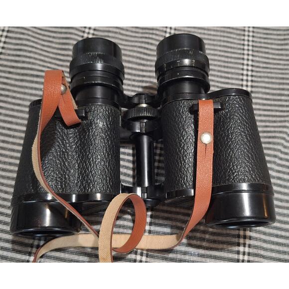 Yoshida & Co Thorobred 6X30 binoculars no. 11578- FOV: 393' @1000yds- excellent - Picture 9 of 9